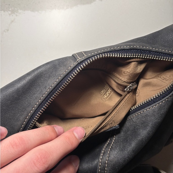 Vintage Coach 9564 Leather Legacy Demi Hobo Shoulder Bag Black & White - Picture 6 of 10